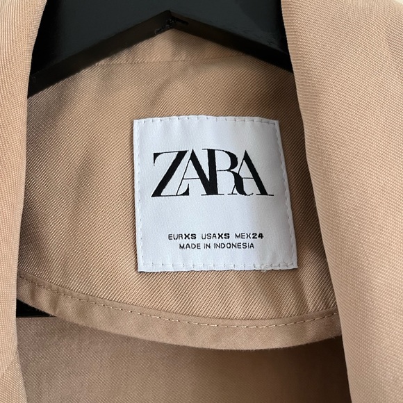 Zara Spring/Summer Trench Coat - Picture 2 of 3